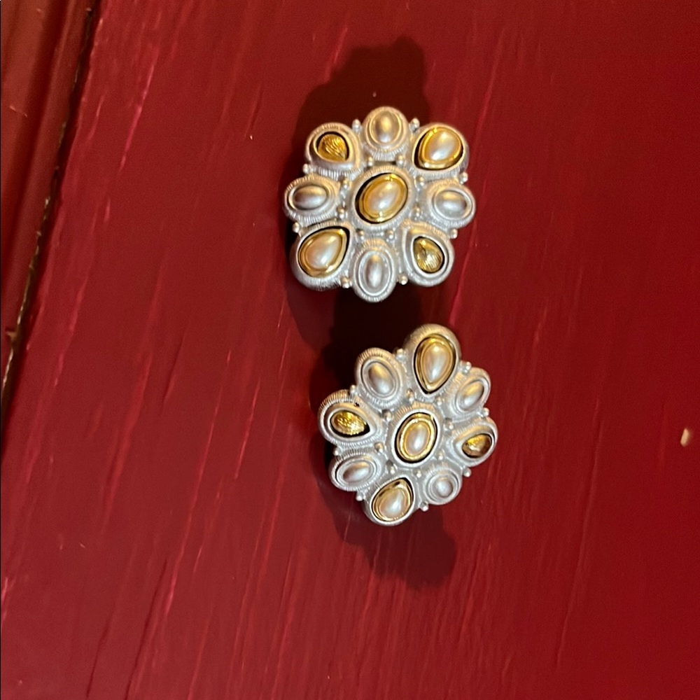 Elegant Silver and Gold Women's Earrings